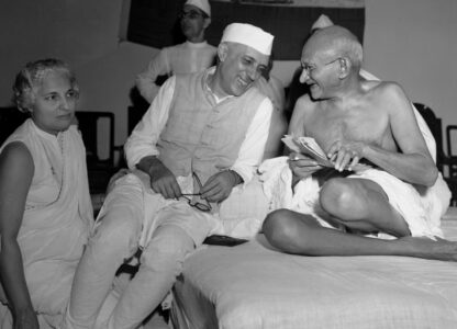 Mohandas Gandhi, Mahatma Gandhi, Jawaharlal NehruVijaya Lakshmi Pandit