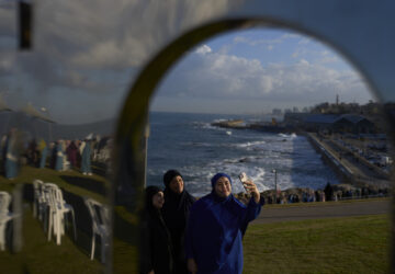 APTOPIX Israel Palestinians Eid al-Fitr