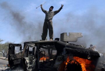 Associated_Press_International_News_Iraq_IRAQ_SUPE_0404260770