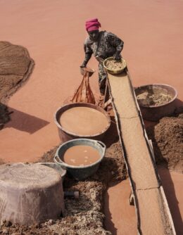 APTOPIX Senegal Gold Mining Mercury