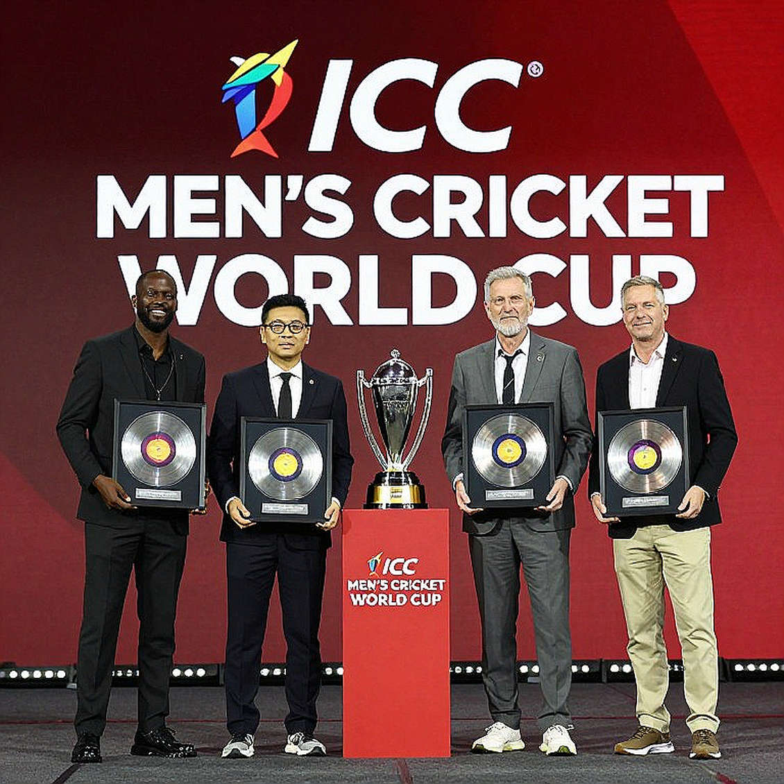 মিরপুর প্রথম দিন: সাদমানের ৯৯, লাইট মিটারের সিদ্ধান্ত আর বাংলাদেশের পুরনো কনভার্সন-হিসাব