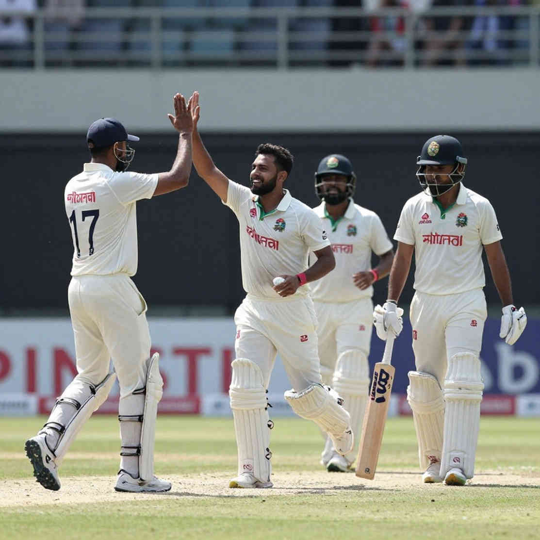 ৩০ বলে ৩০ রান: বার্বাডোসে ক্রিকেটের আসল হিসাবটা অন্য জায়গায় ছিল
