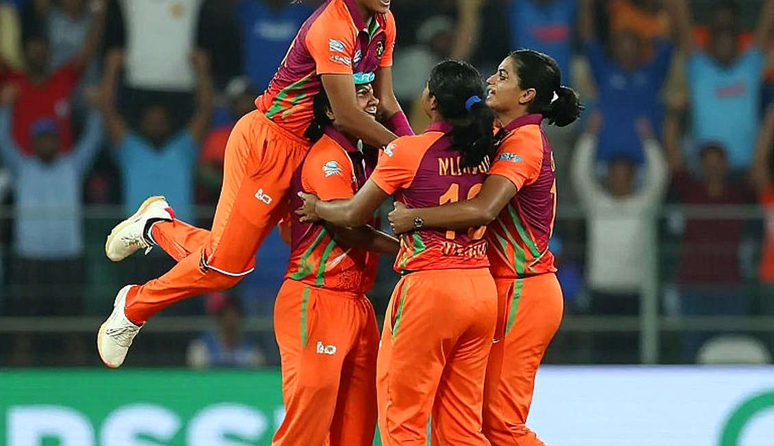 ছয় বল, চার মিনিট: ক্রিকেটের সবচেয়ে শক্তিশালী হাতিয়ারটা স্কোরবোর্ডে ওঠে না